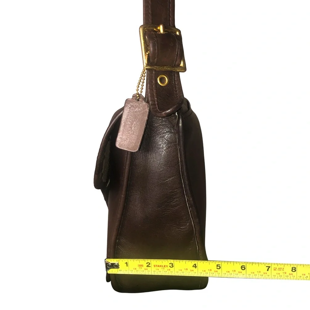 Vintage COACH Mahogany Brown Glove Tanned Leather Courier Saddle Bag EUC NYC